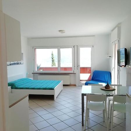Lake & Castle View Apartment Riva del Garda Extérieur photo