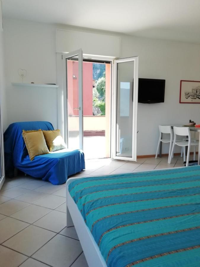 Lake & Castle View Apartment Riva del Garda Extérieur photo