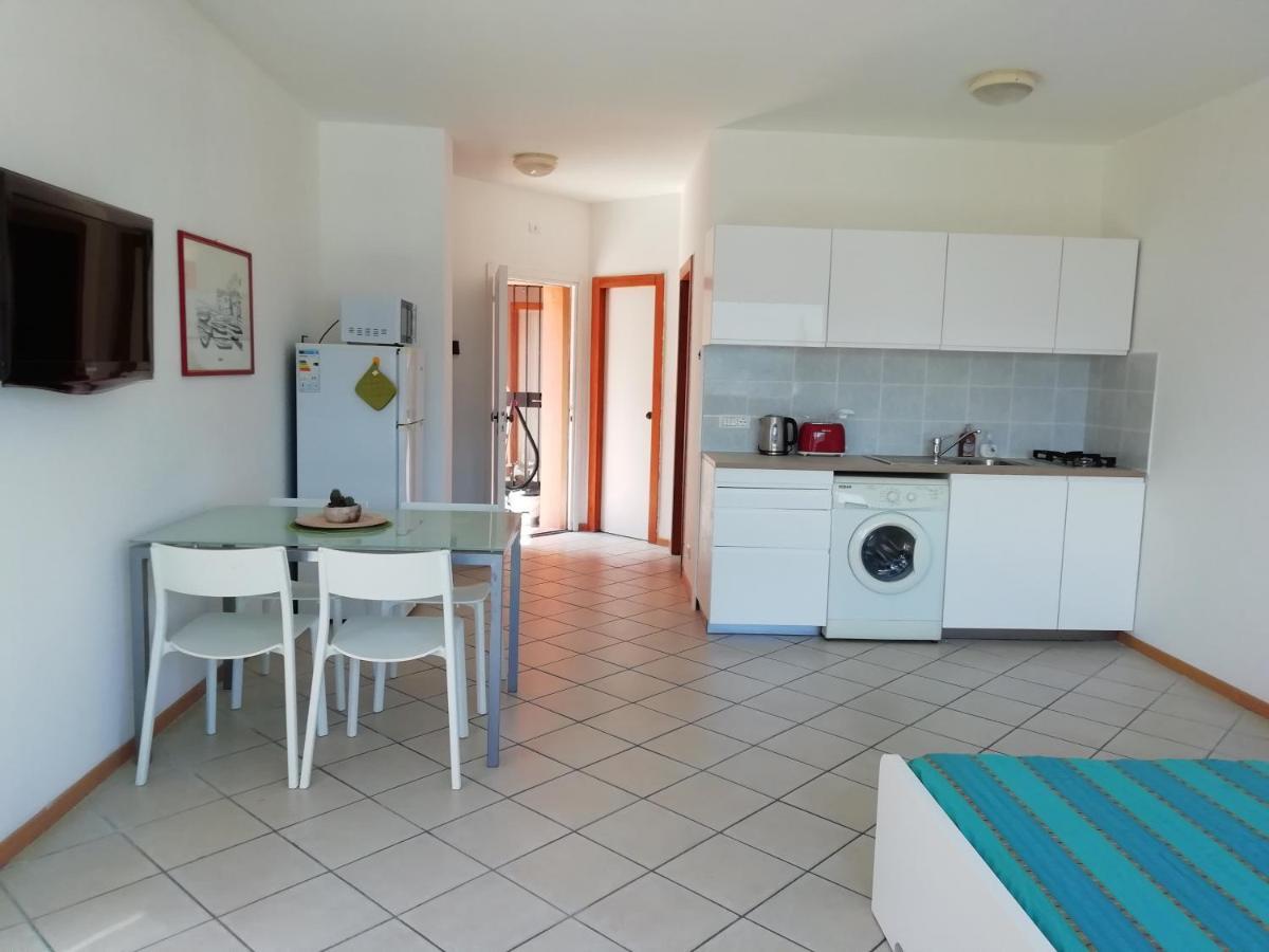 Lake & Castle View Apartment Riva del Garda Extérieur photo