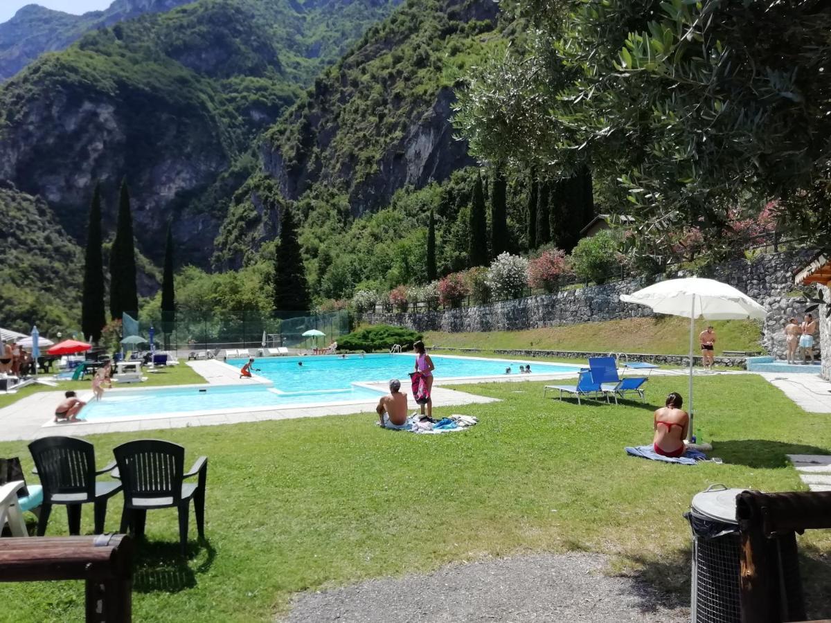 Lake & Castle View Apartment Riva del Garda Extérieur photo
